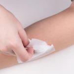 033348100_1489224855-Bandage-a-Wound-During-First-Aid-Step-10-Version-3